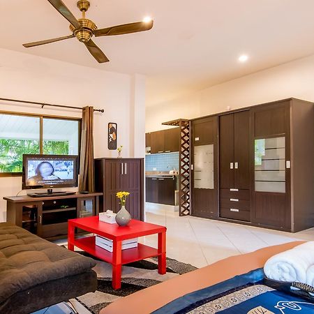 Tananza Resort & Homestay Phuket Nai Harn Zewnętrze zdjęcie