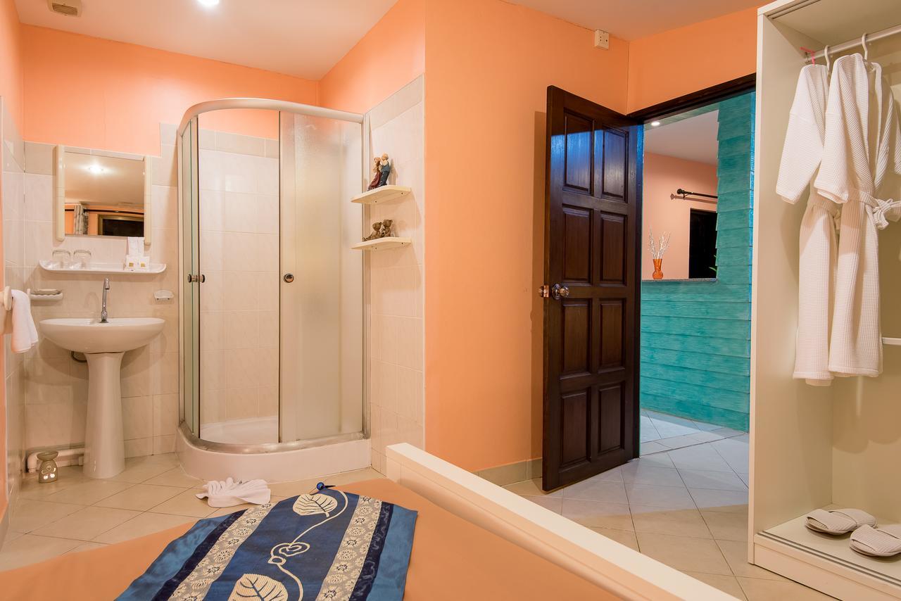 Tananza Resort & Homestay Phuket Nai Harn Zewnętrze zdjęcie